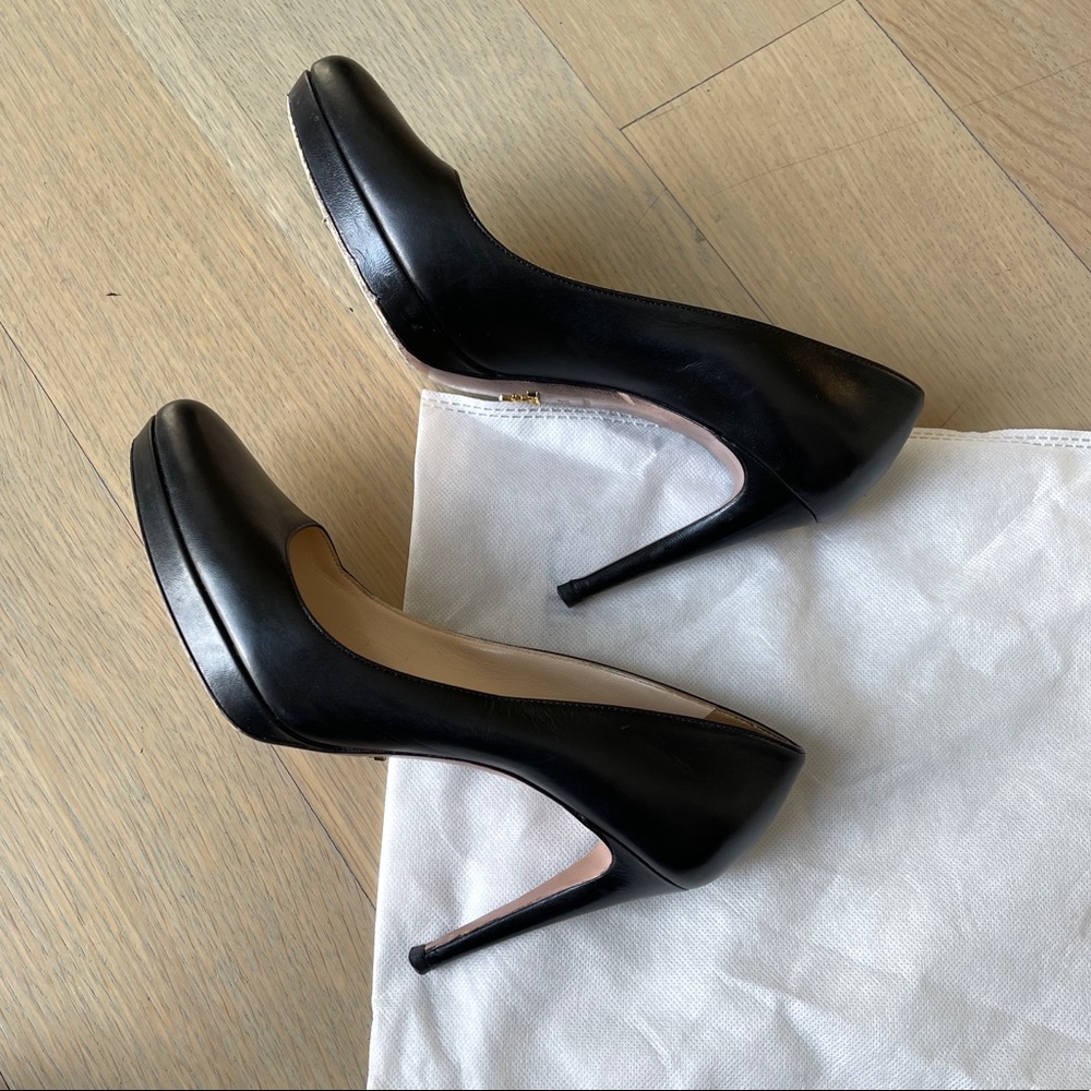 Prada Black Pumps